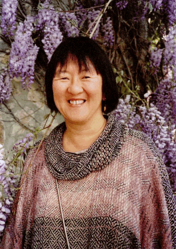 Учитель Рэйки Филлис Лэй Фурумото.